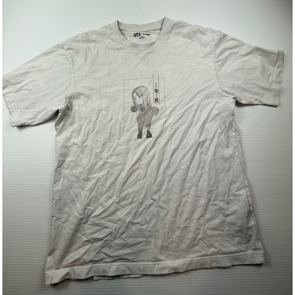 Uniqlo UT Junji Ito Uzumaki Manga Graphic T-Shirt White Mens Medium 341-479032